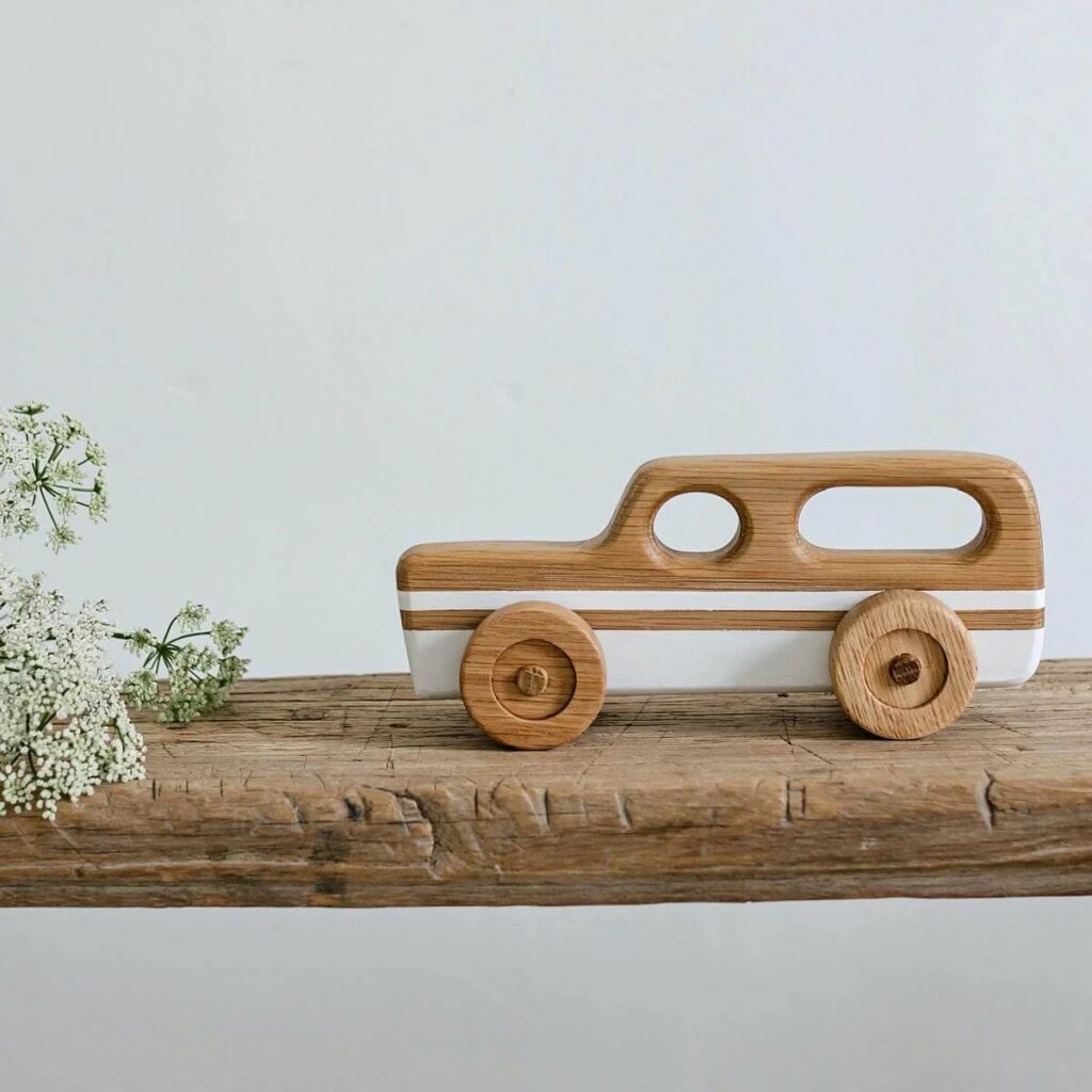 Wooden Toy Car – Station Wagon
